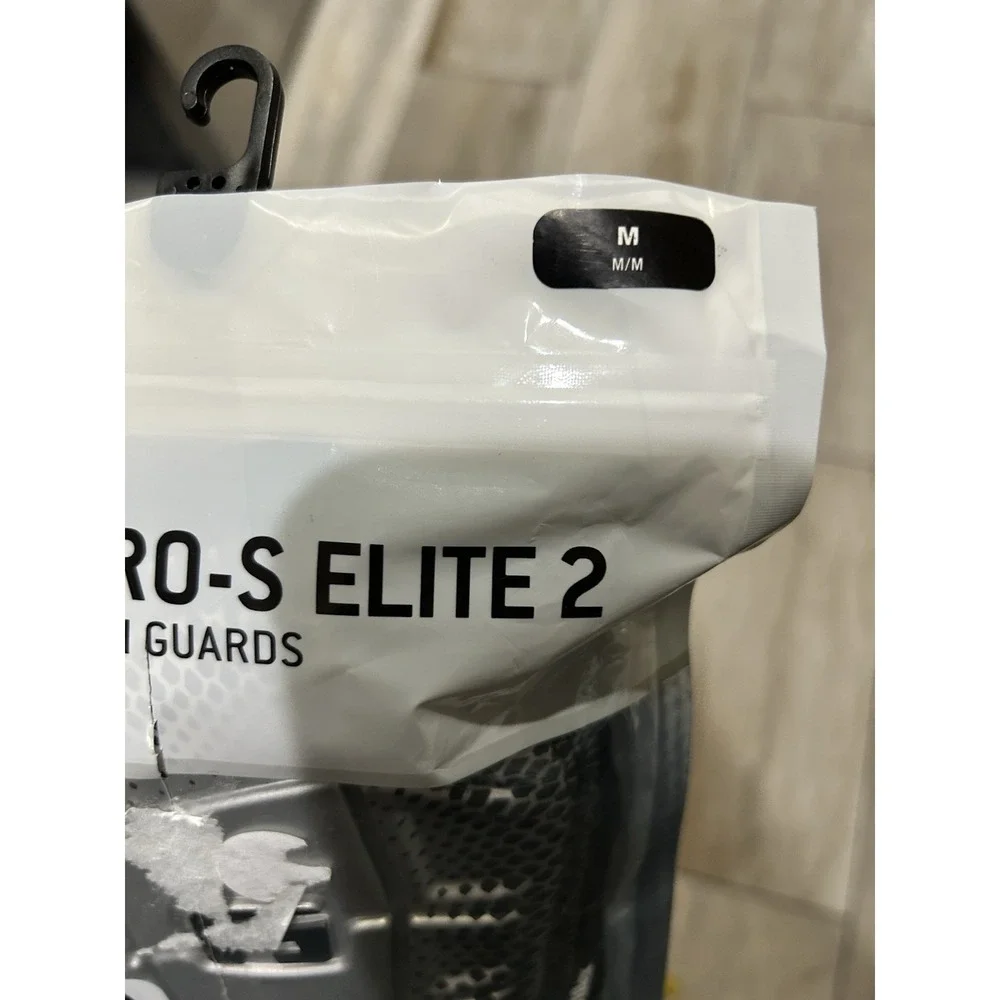 Form Pro-S Elite 2 Shin Guards SmartFlex technology Adult Medium Soccer Football